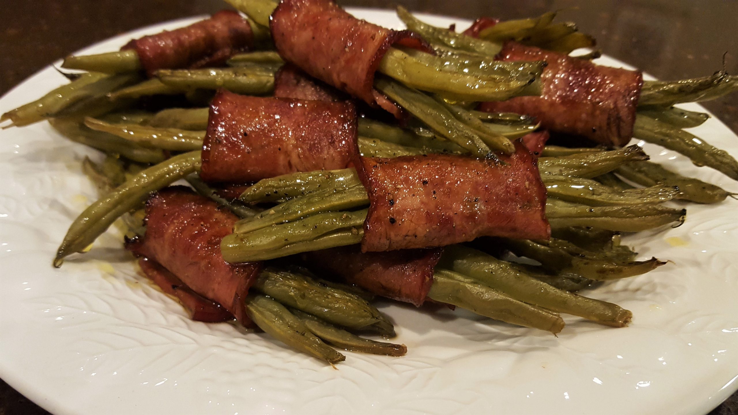 Delicious Roasted Bacon Wrapped Balsamic Green Beans for Appetizer or Side Dish! Great Green Bean Thanksgiving Side Dish - Dining in with Danielle