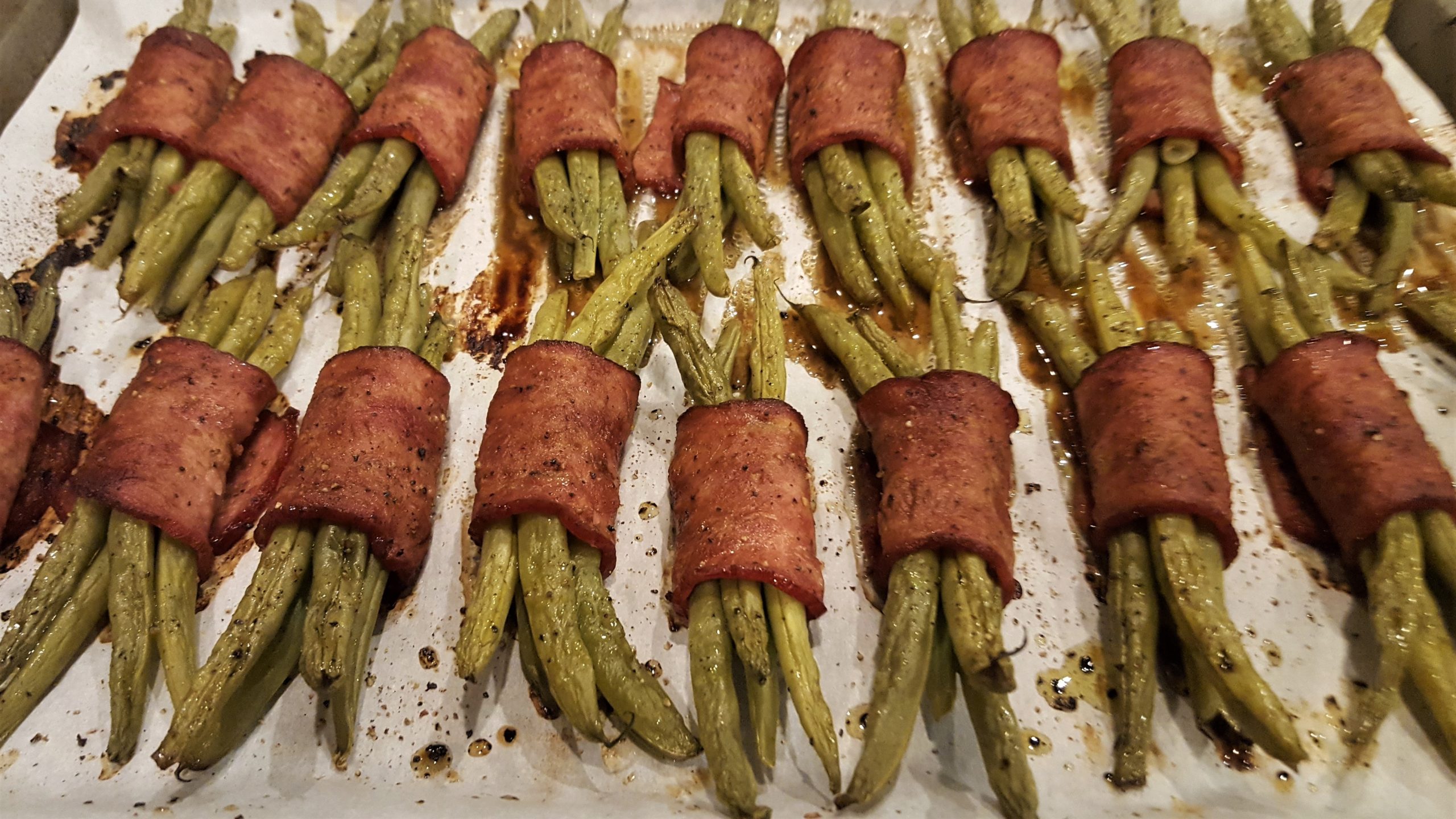 Fresh out of the oven Delicious Side Dish or Appetizer! Delicious Side Dish and Appetizer Bacon Wrapped Balsamic Green Beans - Dining in with Danielle