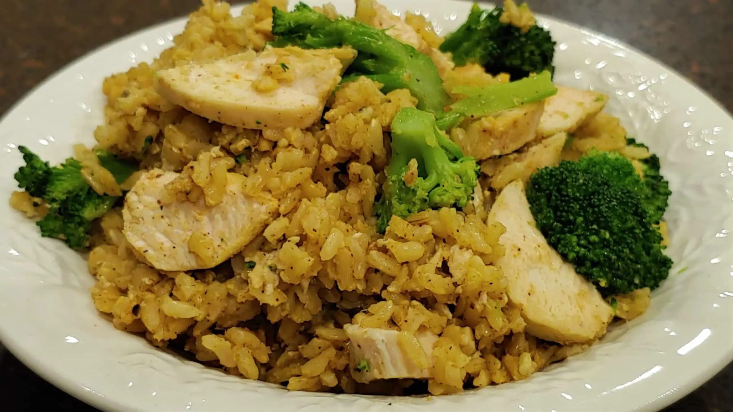 Healthy Brown Rice with Chicken and Vegetables - Dining in with Danielle