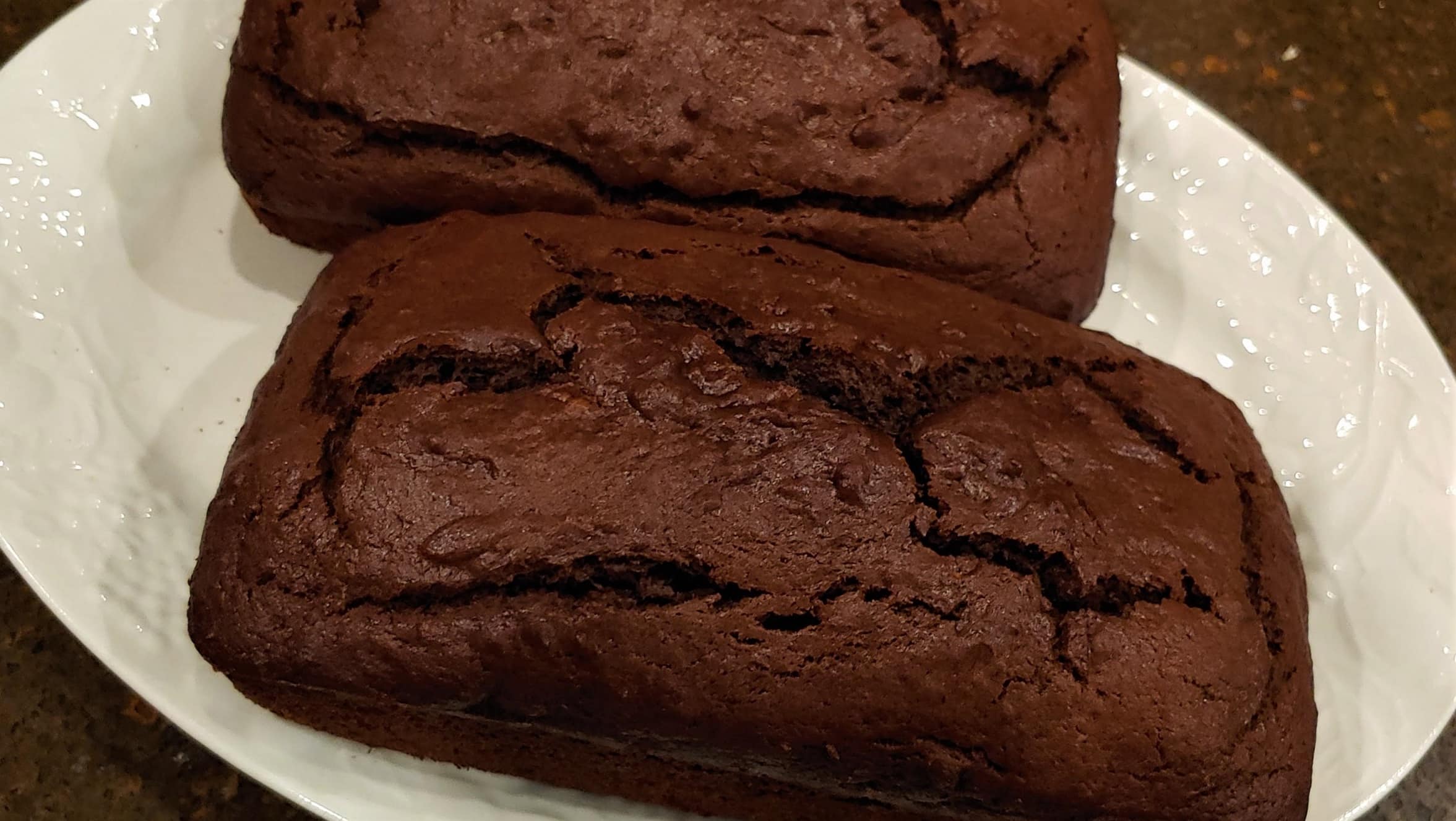 Fresh out of the Oven Chocolate Banana Cake Bread! Fresh Chocolate Banana Cake Bread - Dining in with Danielle