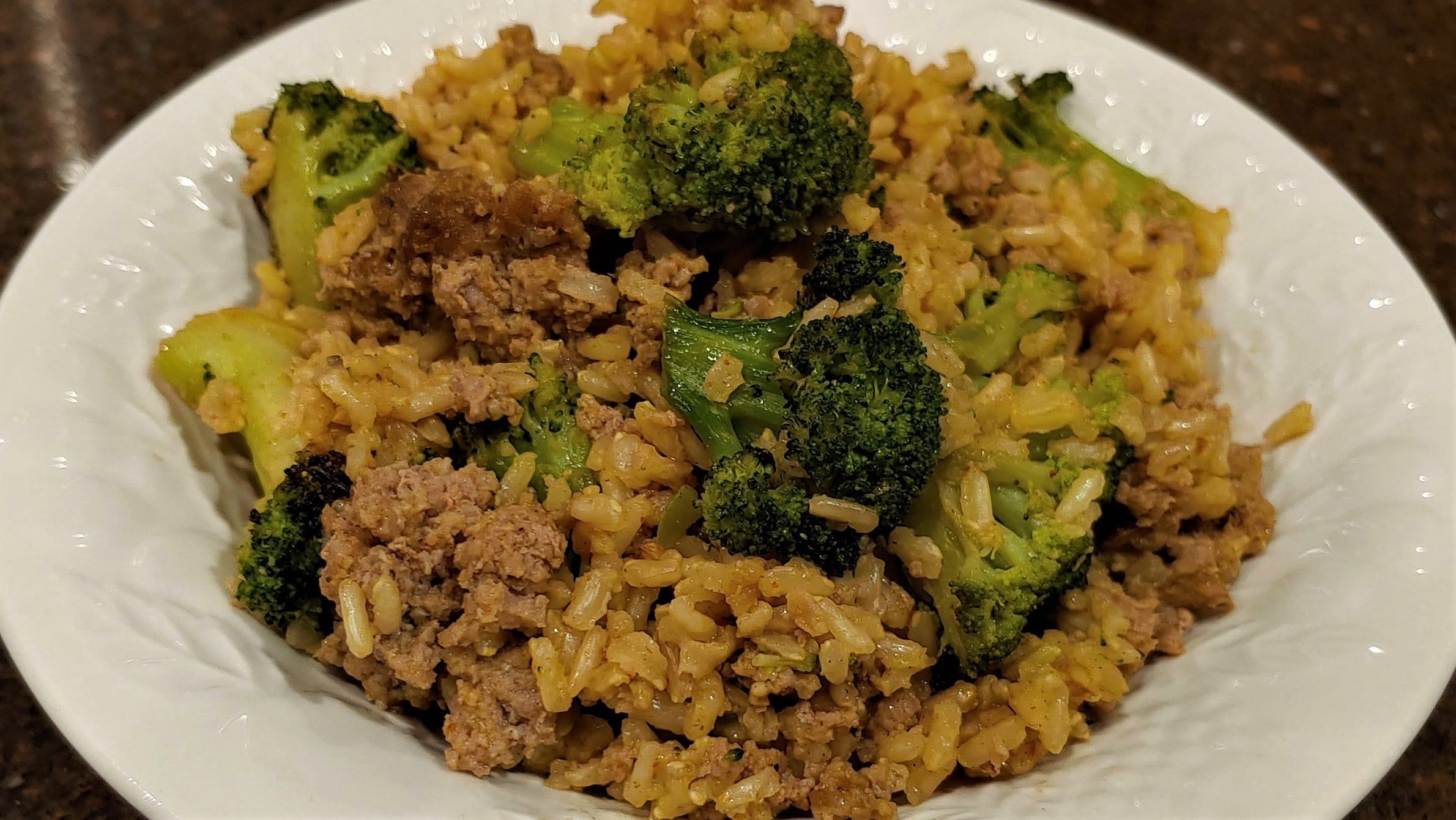 Delicious One Bowl Dinner full of Tex Mex Ground Turkey, Brown Rice and Broccoli! rice casserole - Dining in with Danielle