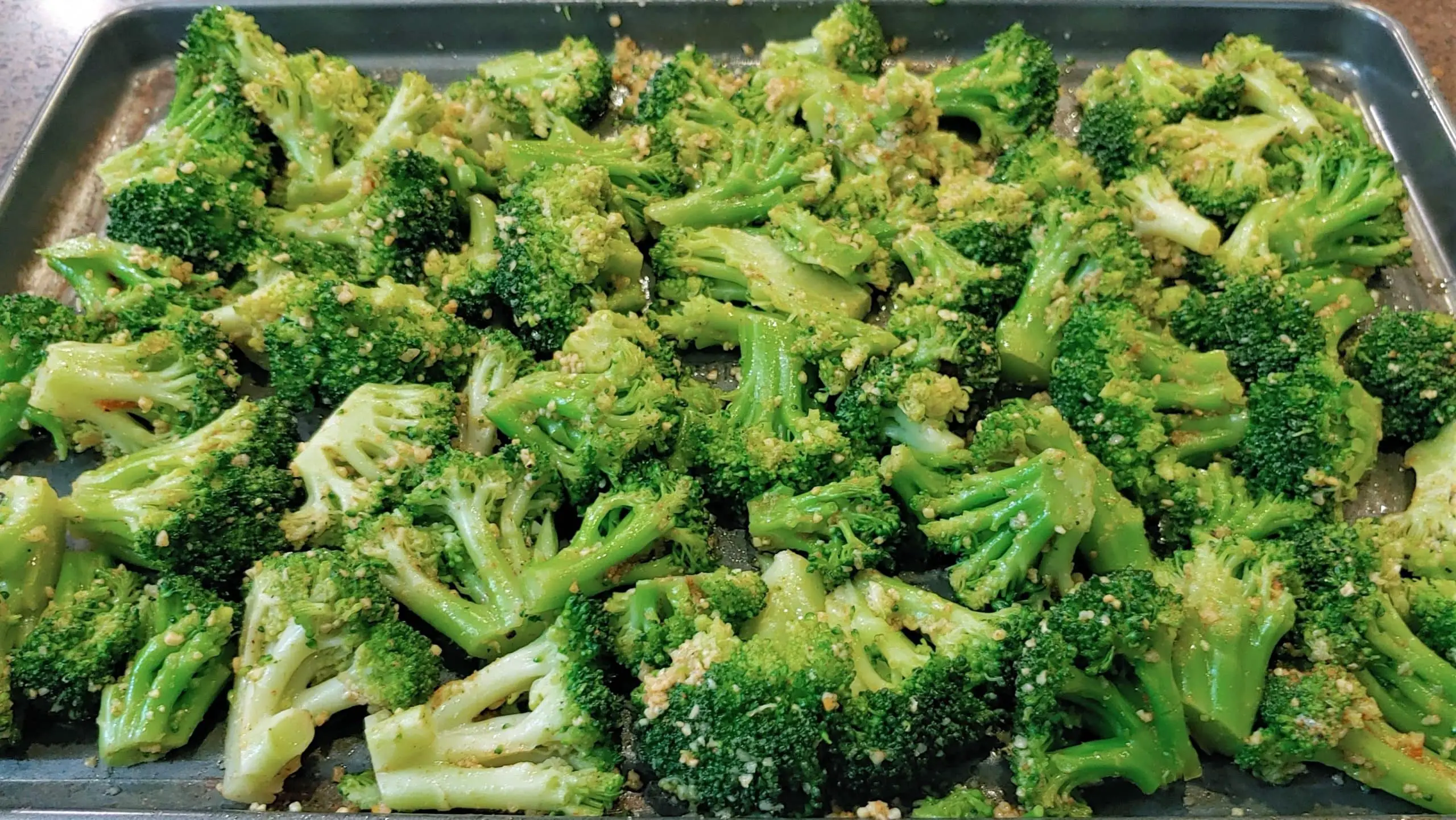 Roasted broccoli vegetable - Dining in with Danielle