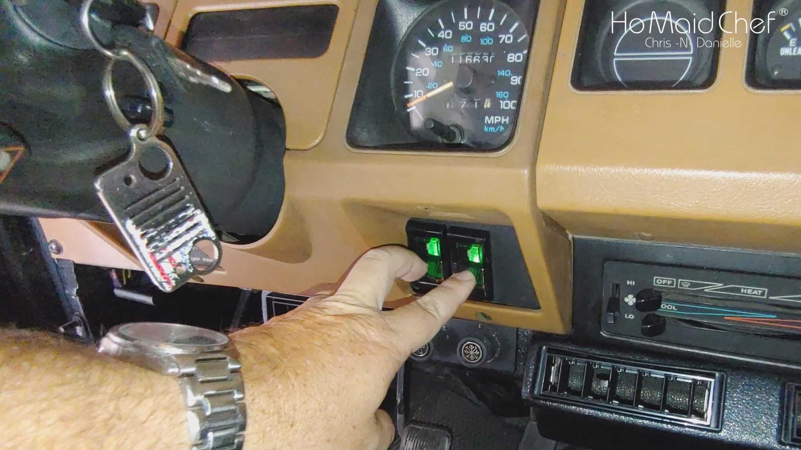 Rocker Switches In Jeep YJ Dash - Chris Does What