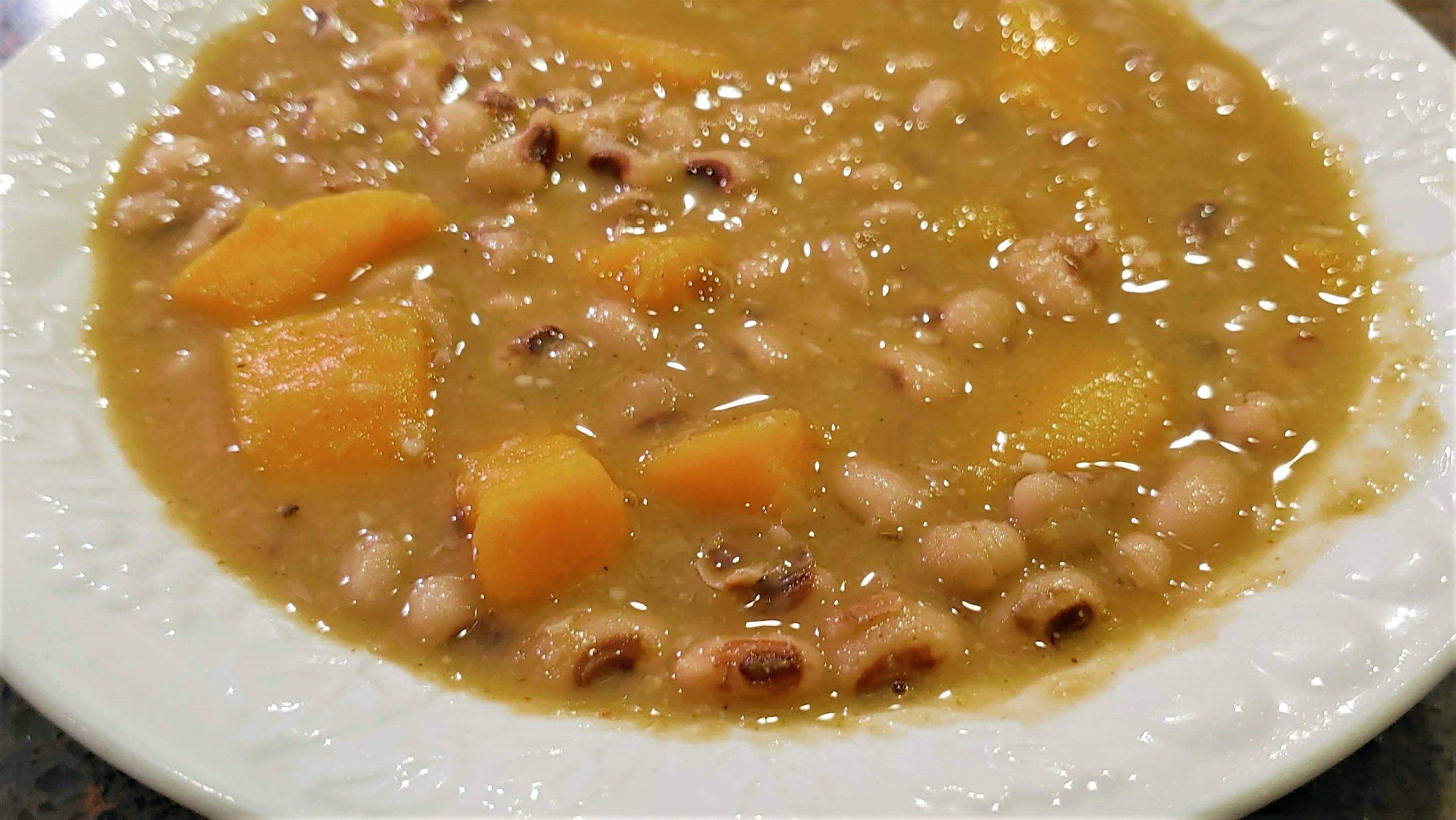 Slow Cooker Sweet Potato Black Eyed Peas creamy and Delicious! Crockpot black eyed peas - Dining in with Danielle
