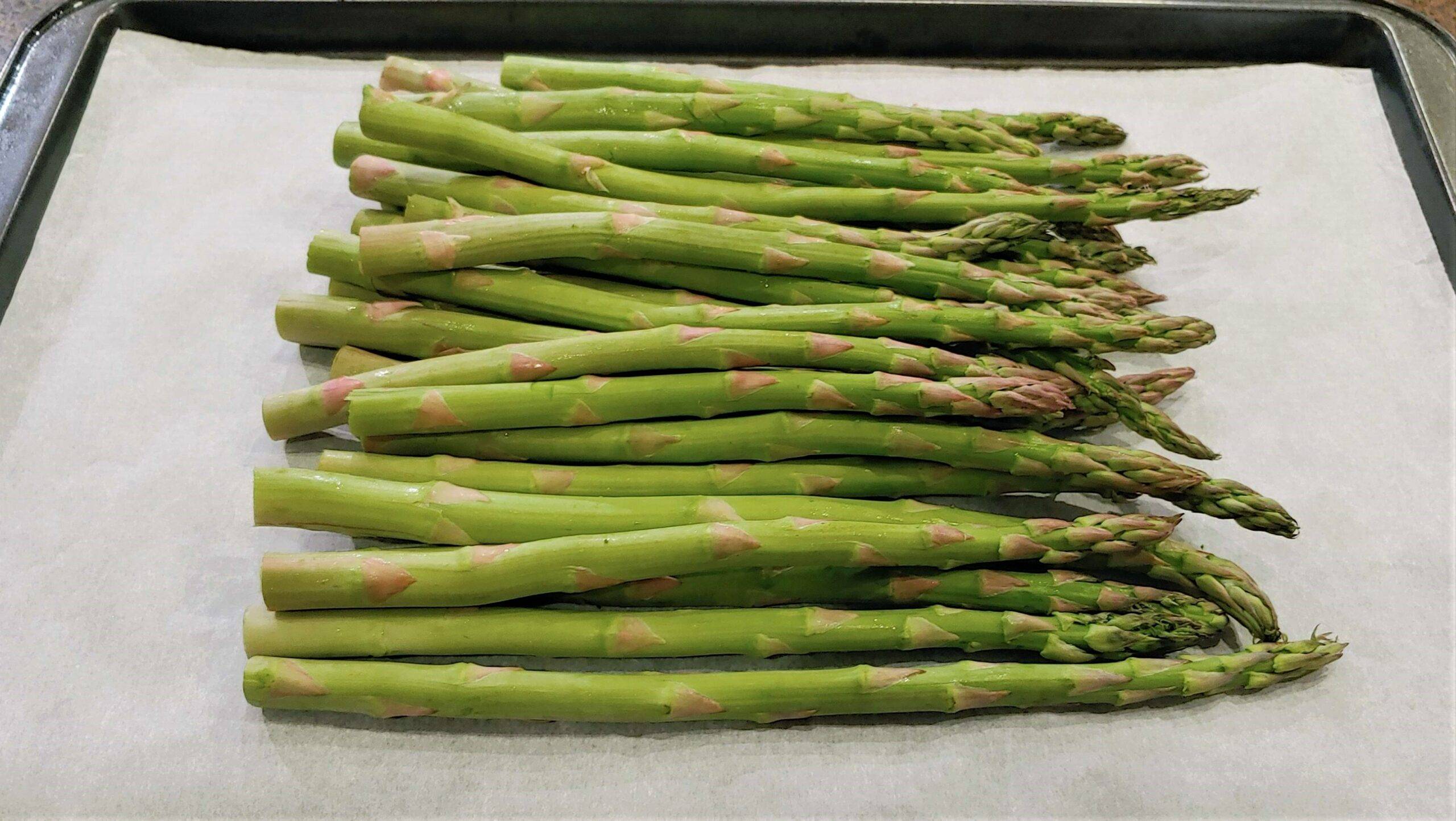 Roasted asparagus - Dining in with Danielle