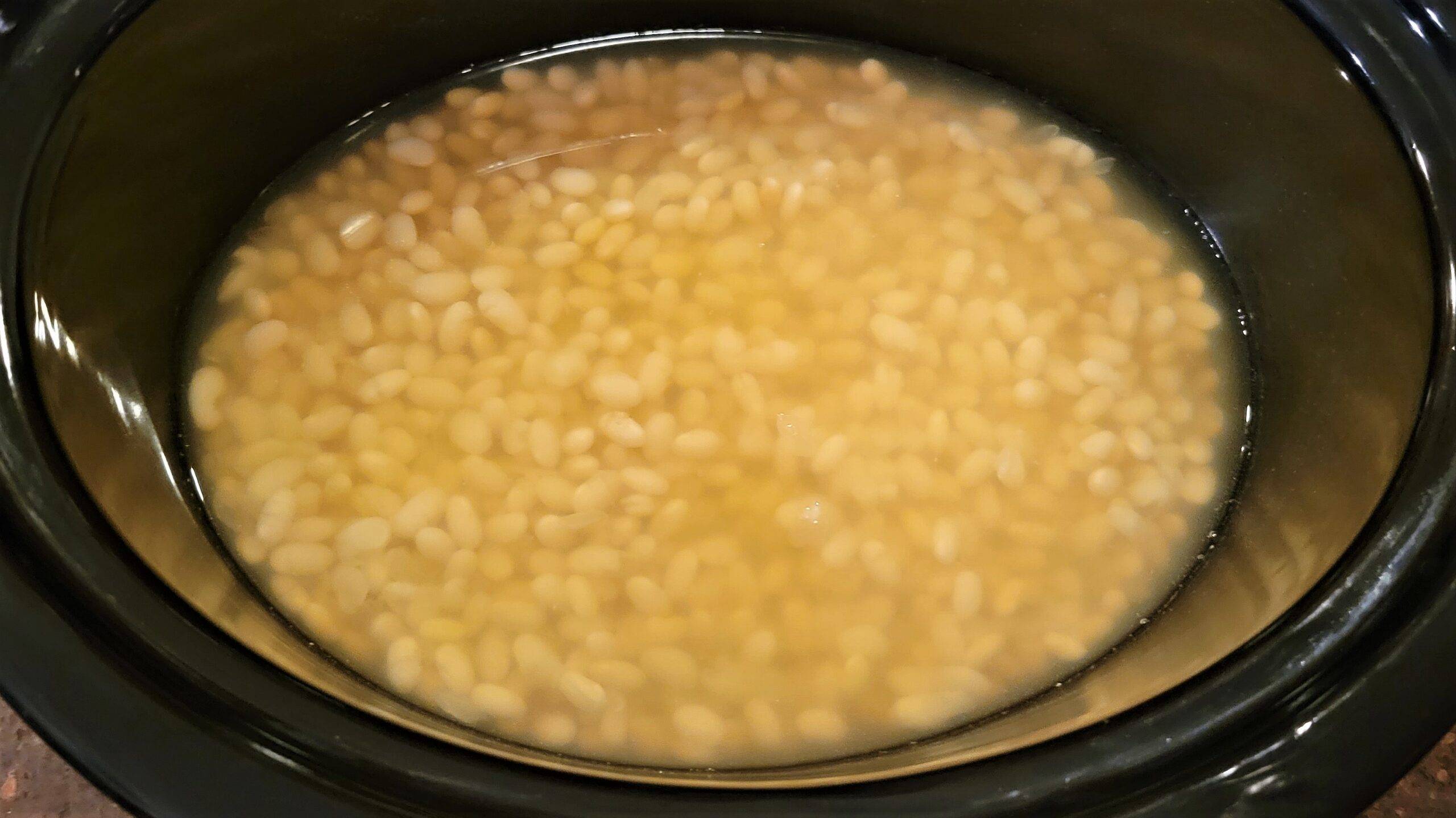 Cooked Dry Navy Beans for Slow Cooker Navy Beans! dry navy beans - Dining in with Danielle