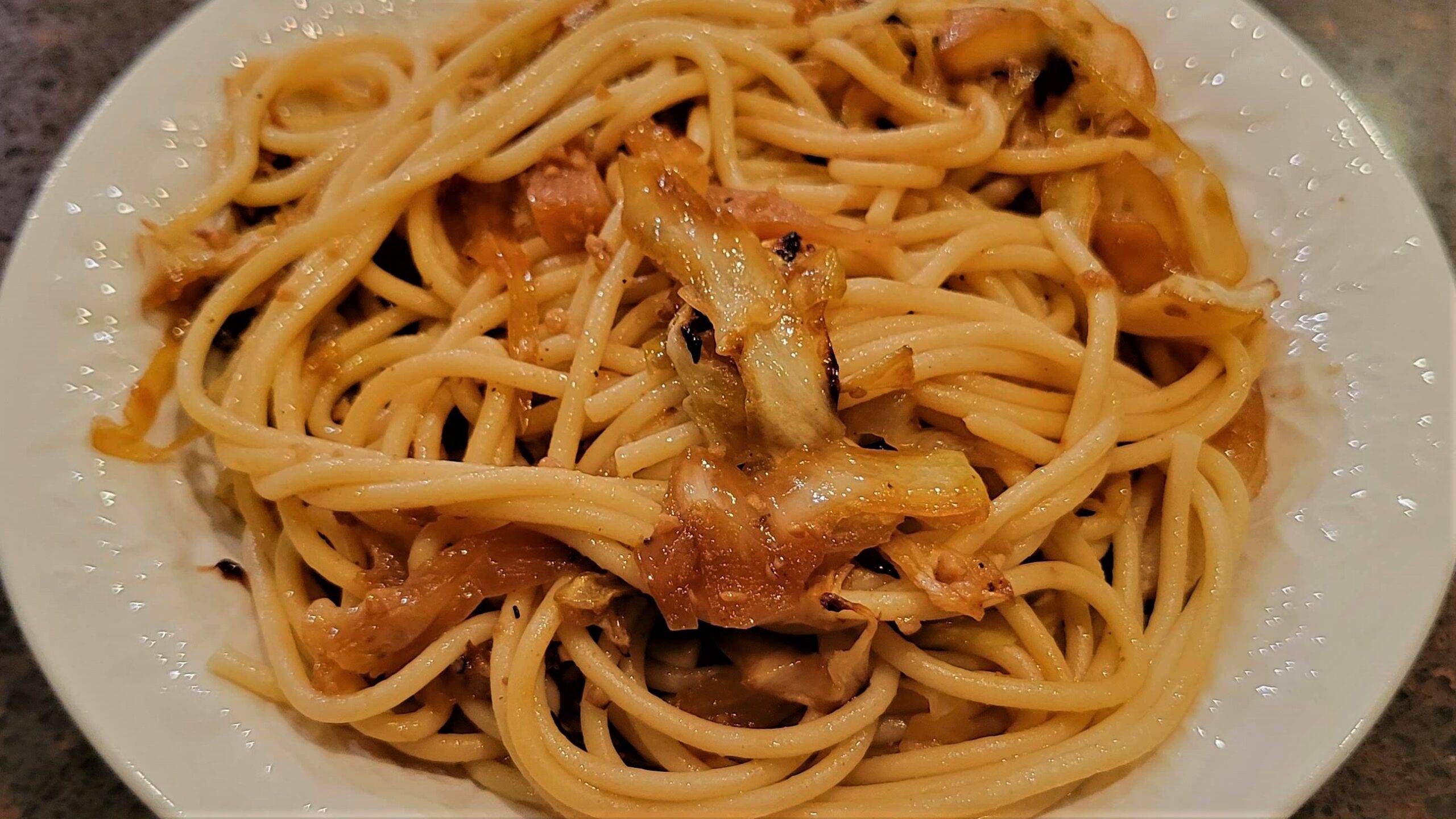 Roasted Cabbage Pasta Delicious Vegetarian Meal! Vegetarian Pasta - Dining in with Danielle