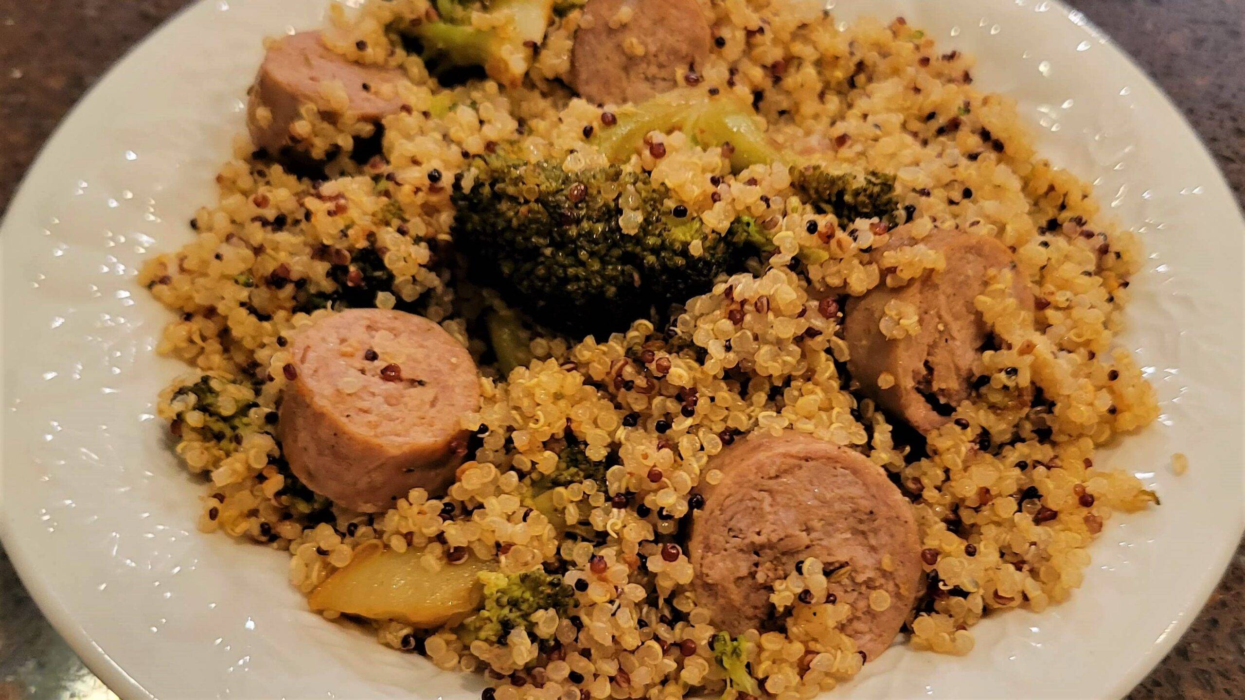 Sausage Broccoli Quinoa Delicious Dinner! Quinoa - Dining in with Danielle