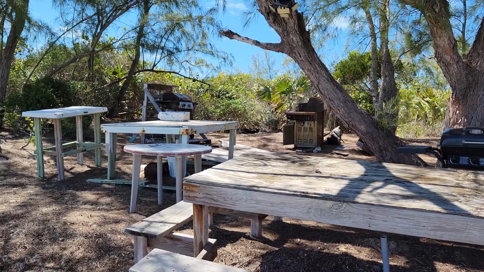 Exploring the Island of Meek's Patch in Eleuthera